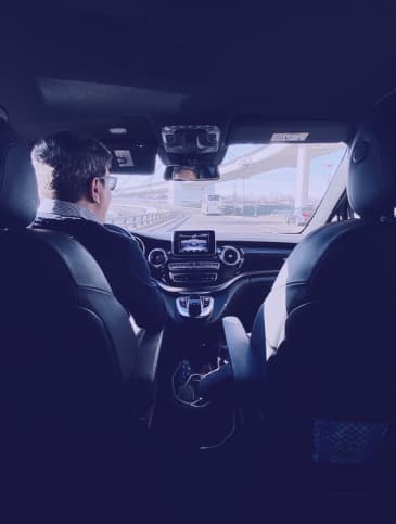 Drive car